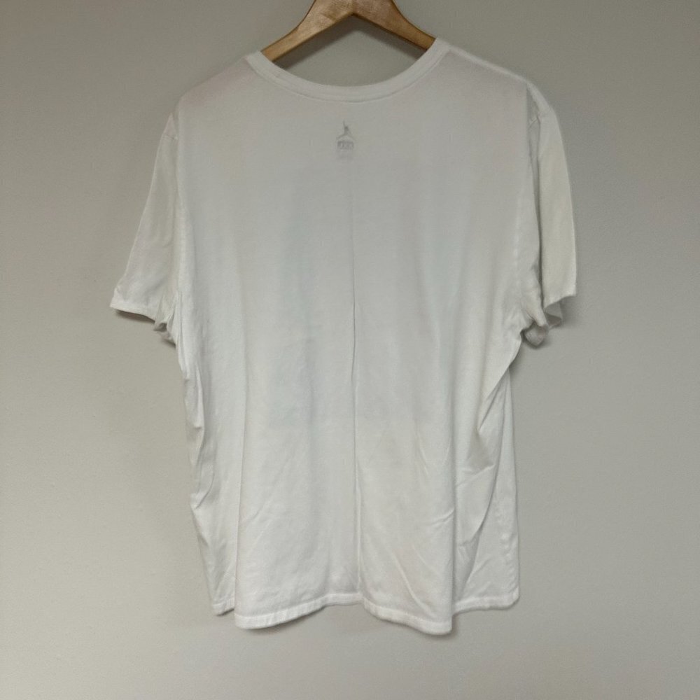 Jordon Photo Tee - Picture 5 of 8